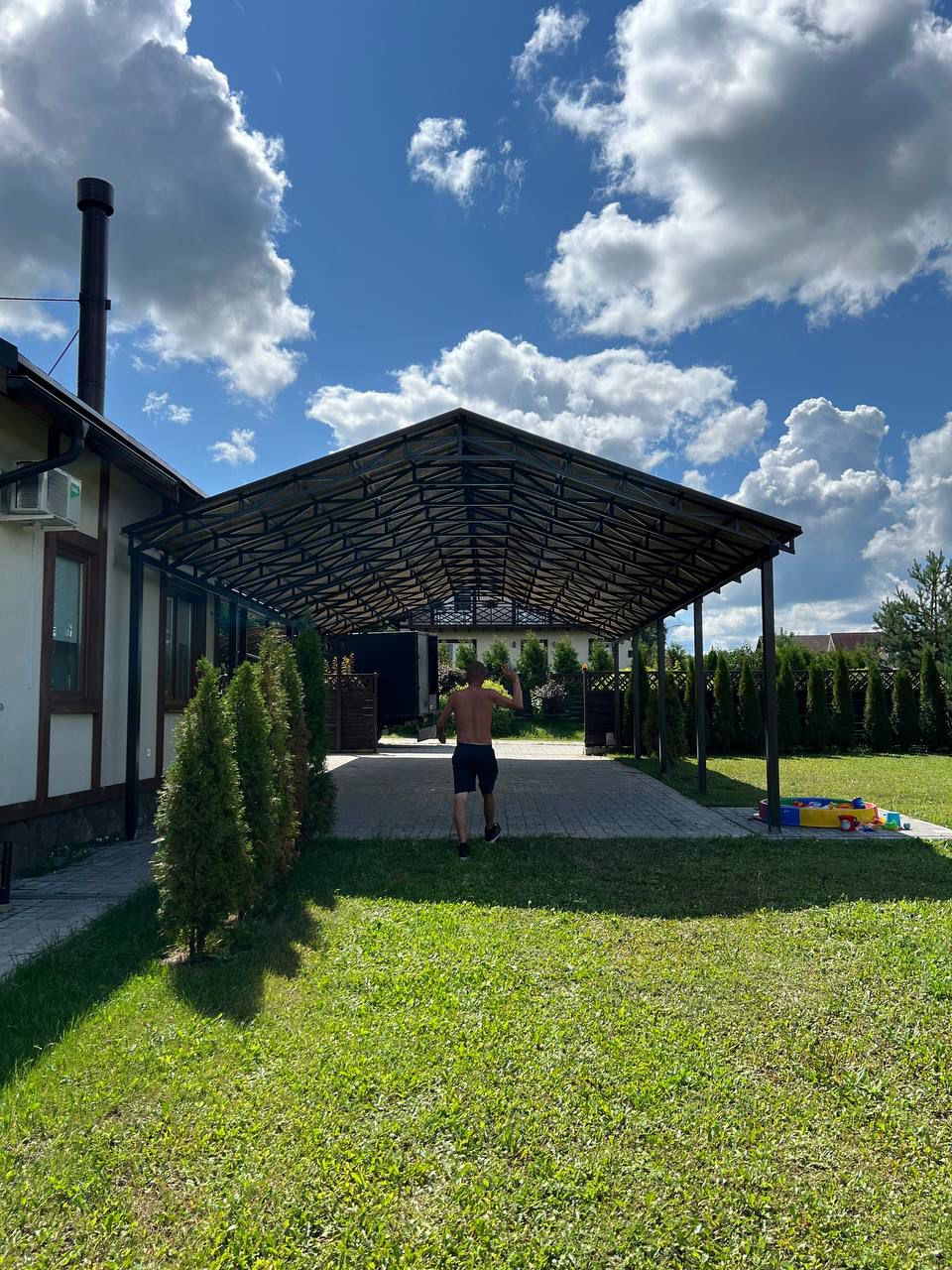 Навес из металлочерепицы